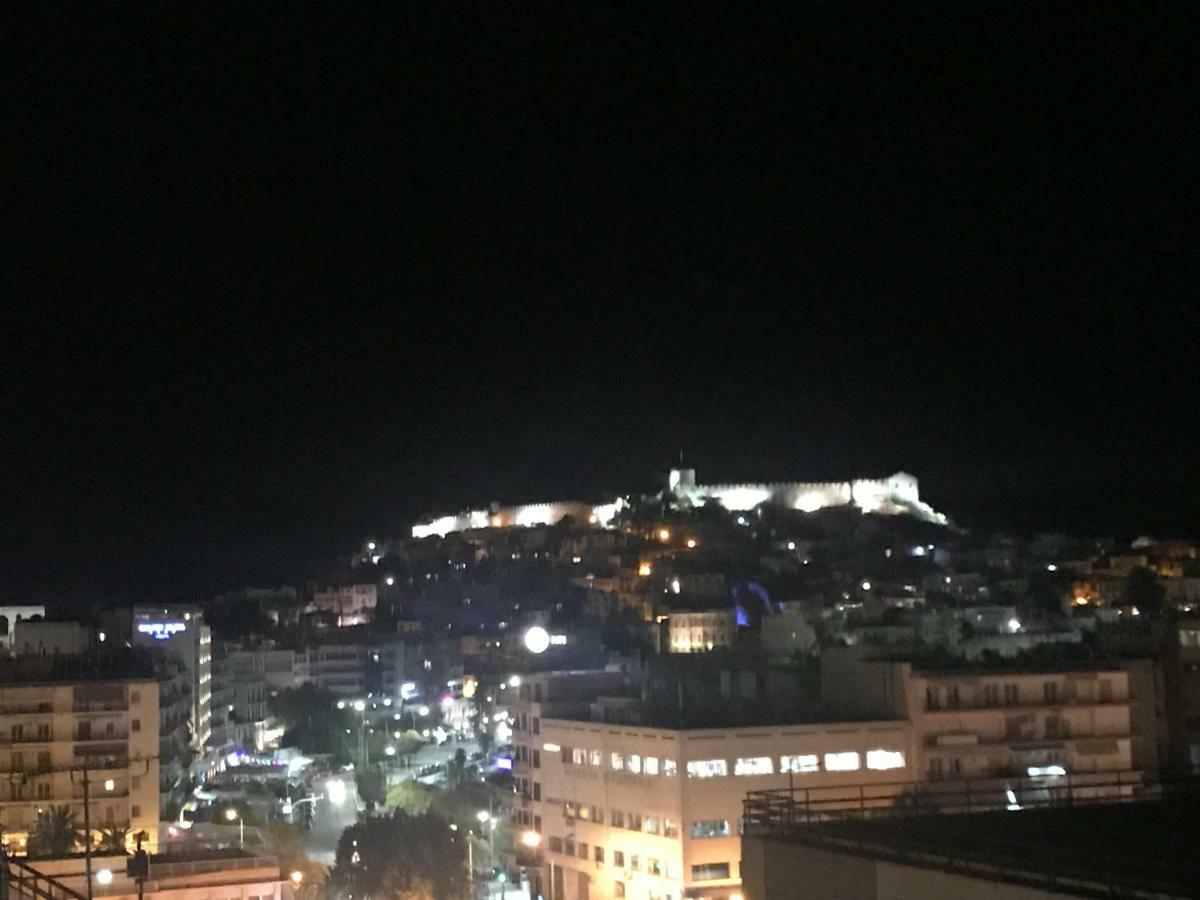 Penthouse Suite Center Kavala Esterno foto